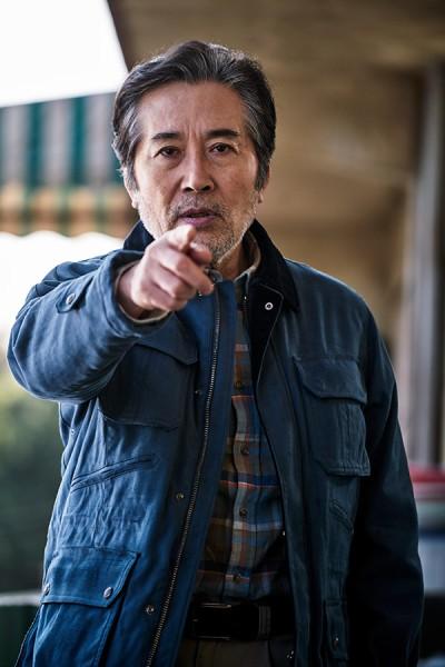 나이 들수록 빛난다! 백윤식의 영화 속 캐릭터 베스트 5