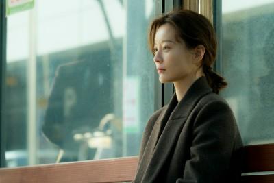 ‘무대 공포증, 연기 찬사, 노래 실력까지’ 정유미의 이모저모