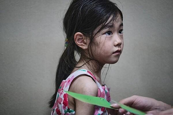 <다만 악에서 구하소서>가 상상하는, 트랜스젠더 여성과 아이가 함께하는 미래