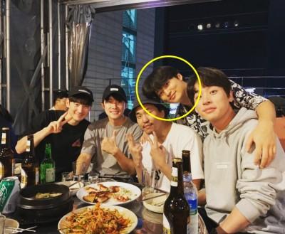 실검 등극까지? 배우 뺨치게 잘생긴 영화감독 6