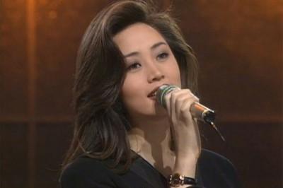 실물짤 말고도 있다! 분위기 미쳤다는 김혜수 과거 사진.zip