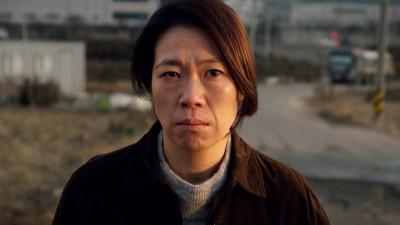 두 달 만에 벌써 세 작품, 존재감 뿜뿜하는 염혜란에 대한 TMI