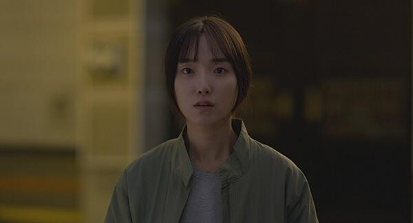 <밤의 문이 열린다> : 모든 게 헛되다고 생각하는 당신에게 하고 싶은 말