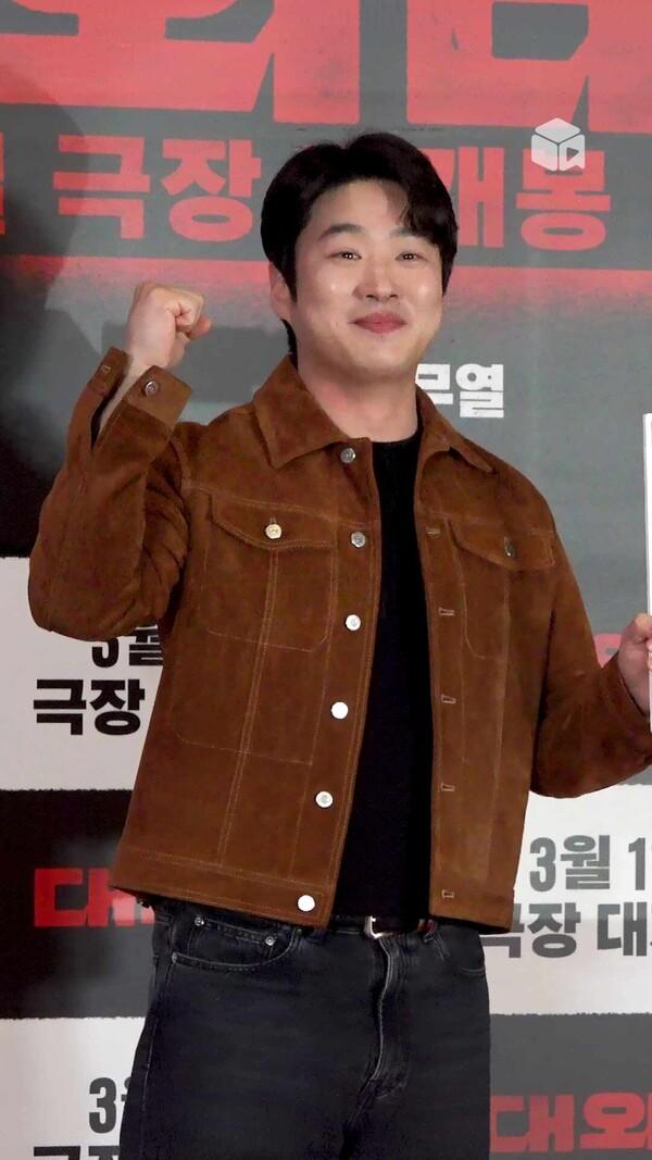 [대외비] VIP 시사회 참석한 배우 안재홍