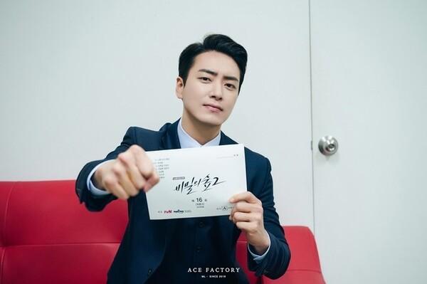 원래도 핫했는데 <범죄도시3>로 더 핫해진 이준혁