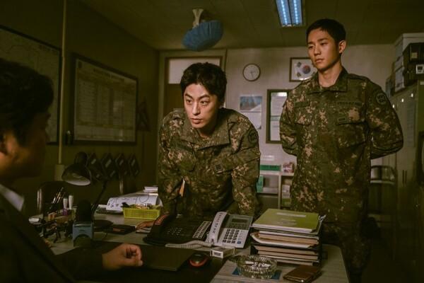정해인X구교환 체포 케미 컴백! D.P. 시즌 2를 비롯한 7월 다섯째 주 OTT 신작 라인업(7/27~8/2)