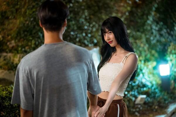 시리즈 오리지널 멤버들의 귀환! <인시디어스: 빨간 문> 외 10월 셋째 주 OTT 신작 라인업(10/19~10/25)