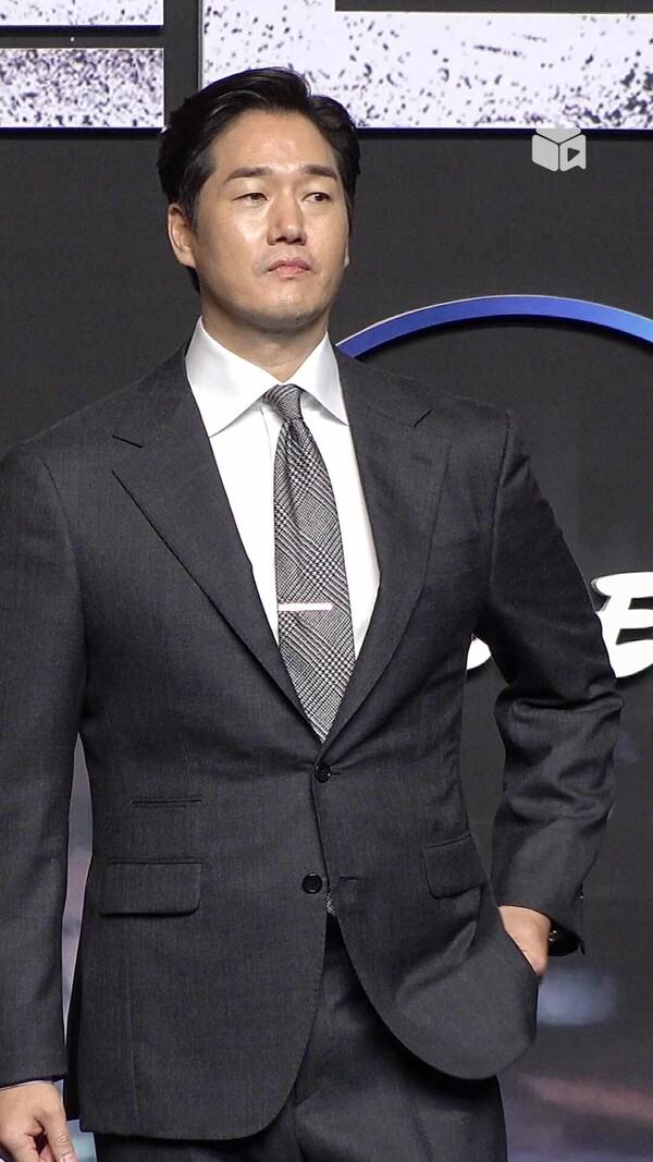 유지태 어깨 어디까지 넓어지는 거예요? ↗️ [비질란테]