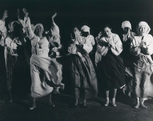〈갯마을〉(1965)