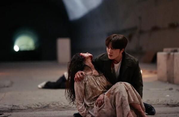 〈신사: 악귀의 속삭임〉