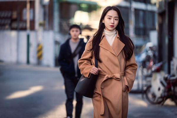 〈그녀가 죽었다〉
