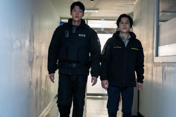 추석 연휴를 책임질 김우빈표 권선징악 액션 〈무도실무관〉 외 9월 둘째 주 OTT 신작 (9/12~9/18)