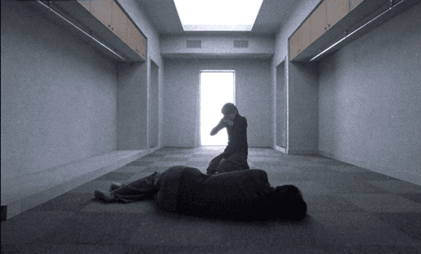 〈토니 타키타니〉(2005)