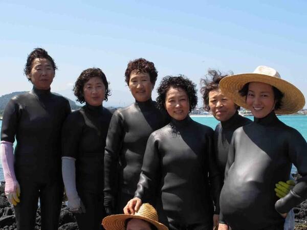 〈인어전설〉