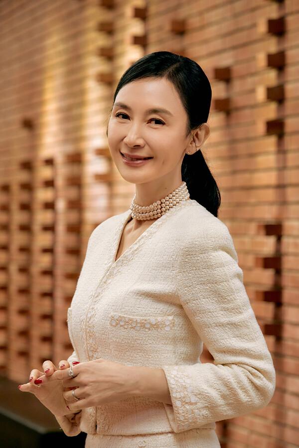 배우 채시라, 국립정동극장 연희극 〈단심〉으로 무용수로 데뷔