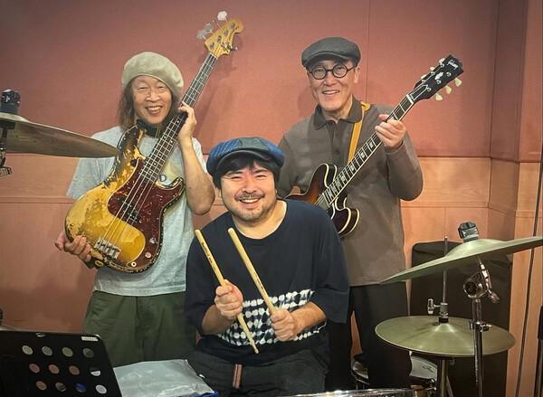 バンドメンバーとして活動中の佐野志郎