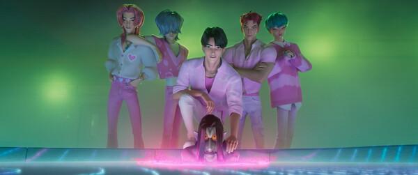 In the film 〈K-Pop Demon Hunters〉 the Lion Boys. Jinwoo is in the middle. [Netflix provided]